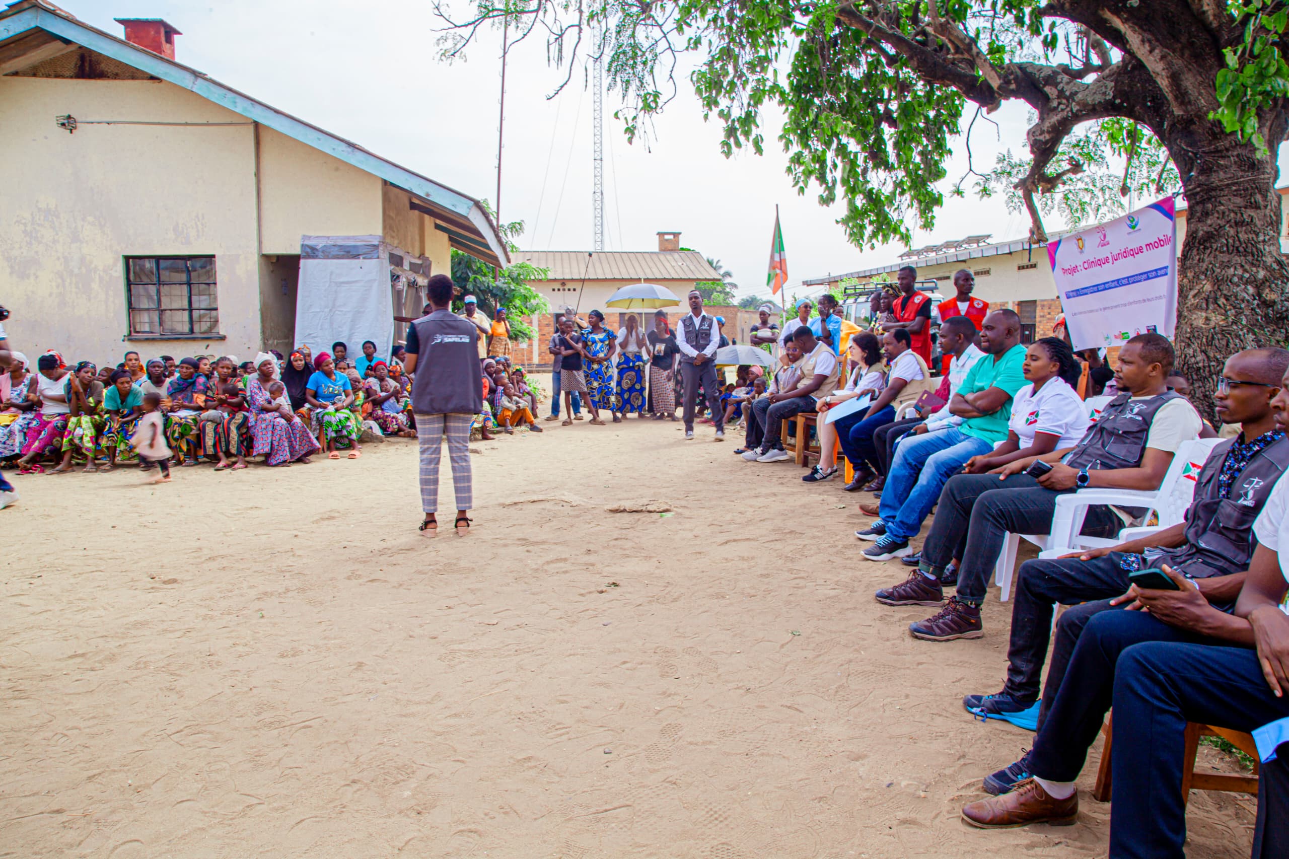 Clinique juridique mobile à Gatumba : Une mobilisation communautaire pour l’enregistrement des naissances et la prévention des VBG